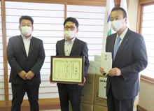 加賀市にマスクを寄贈